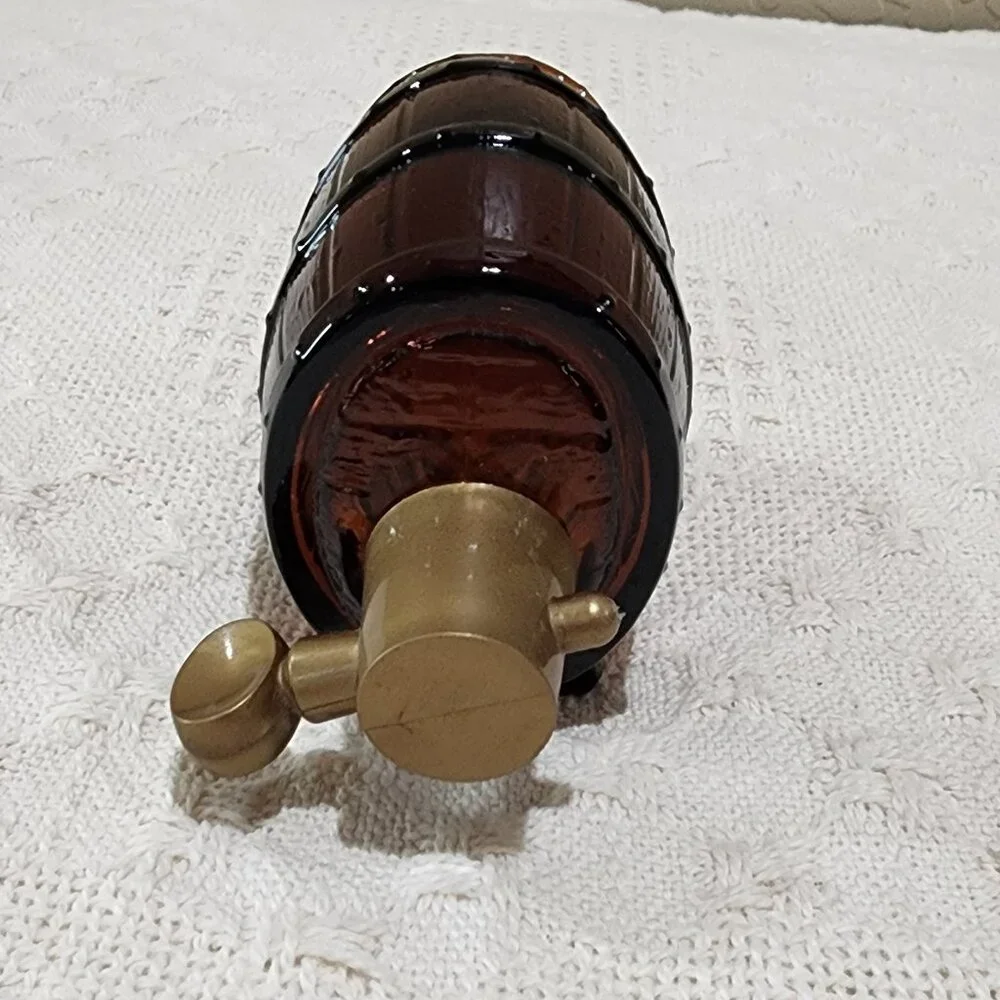 Vintage Avon ON TAP BEER WINE BARREL Amber Collectors Empty Brown Glass Bottle